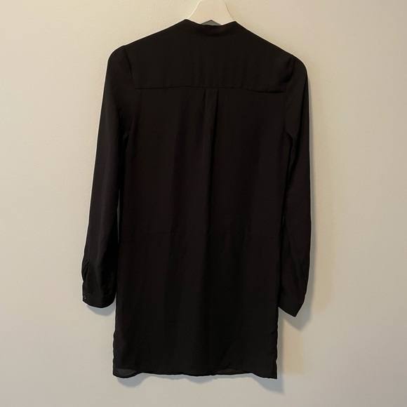 Romeo + Juliet Couture Black Sheer Tunic Blouse - Picture 6 of 12